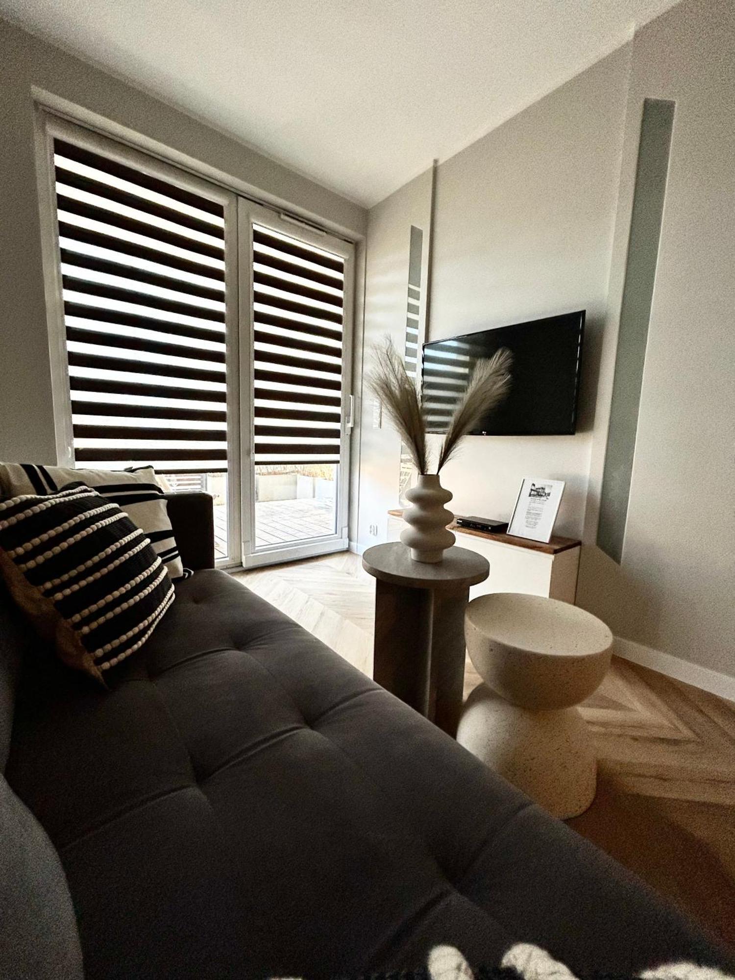 Apartment Sea *